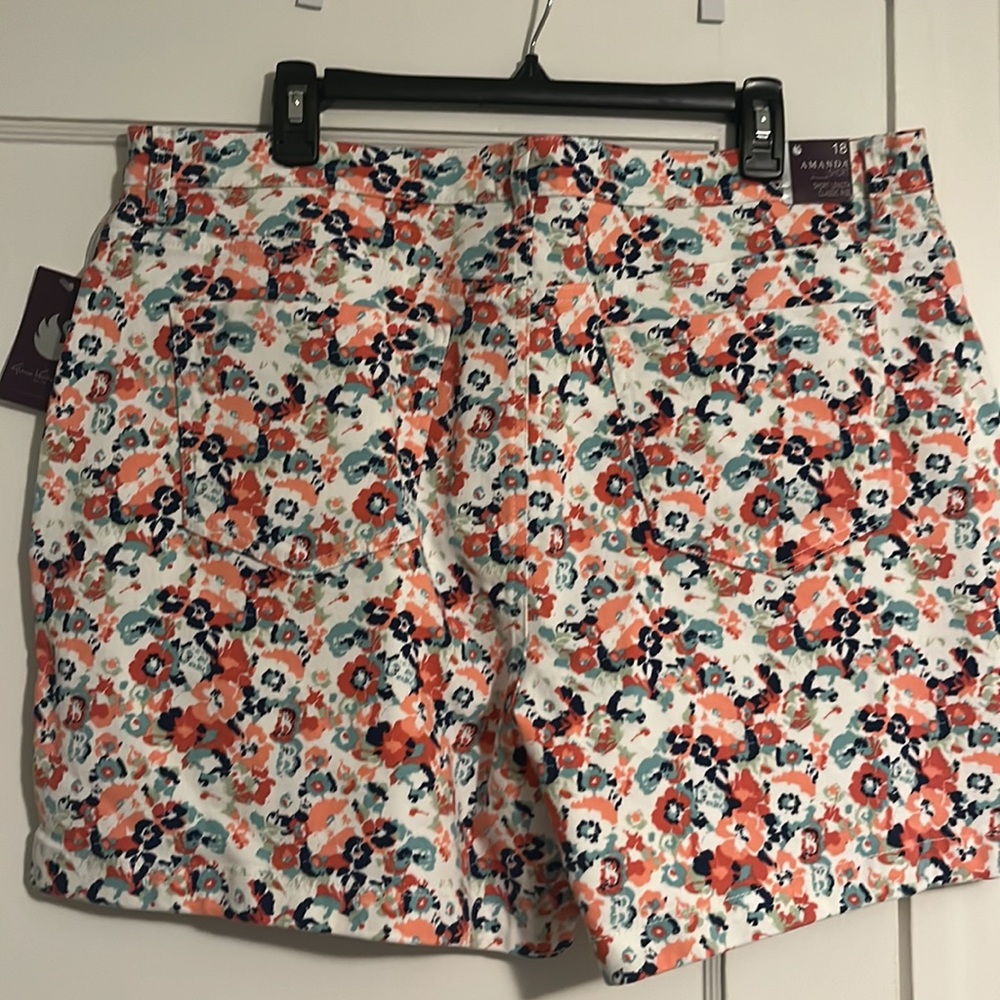 Gloria vanderbilt denim shorts - Picture 3 of 3